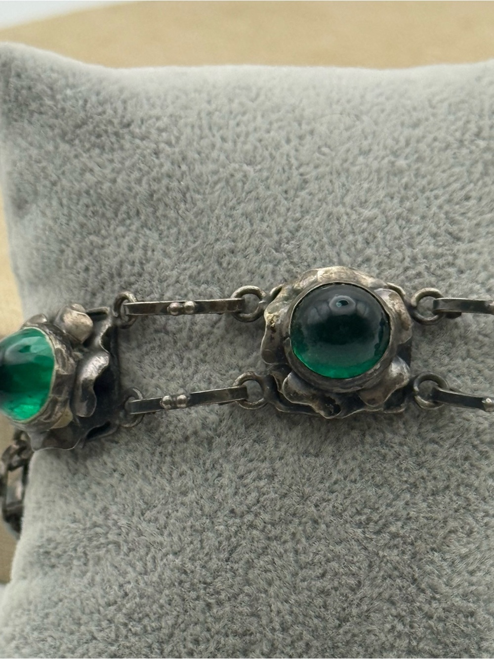 Vintage sterling silver Green lucite  Cabochon Silver Link Bracelet - Picture 2 of 6